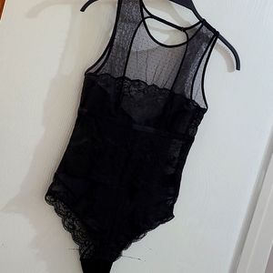❤️❤️❤️3 for $20❤️❤️❤️H&M lace bodysuit